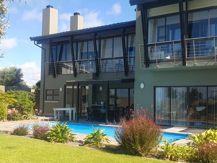 3 Bedroom Property for Sale in Oubaai Western Cape